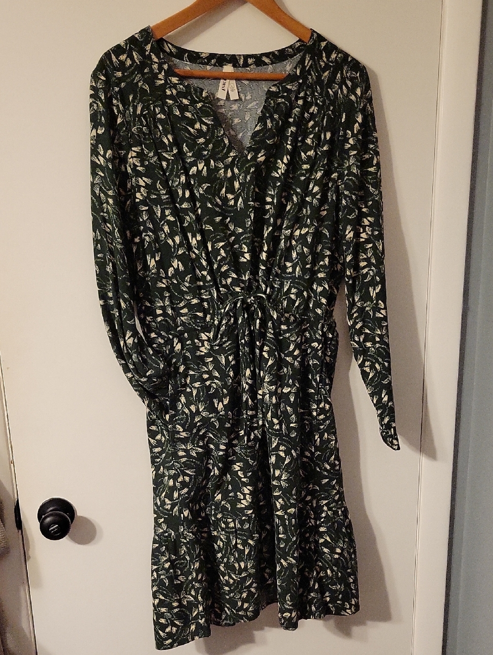 Pact Dark Green Leaf-Print Long Sleeve Tie-Waist Dress